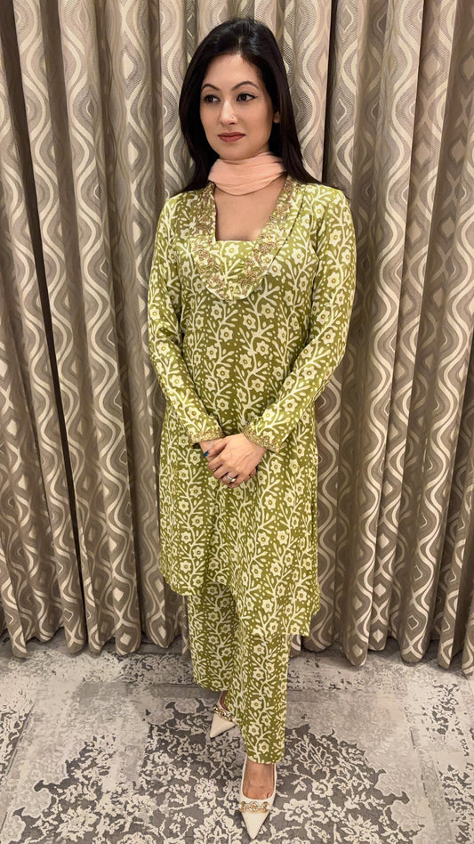 Earthly Blossom Kurti Set
